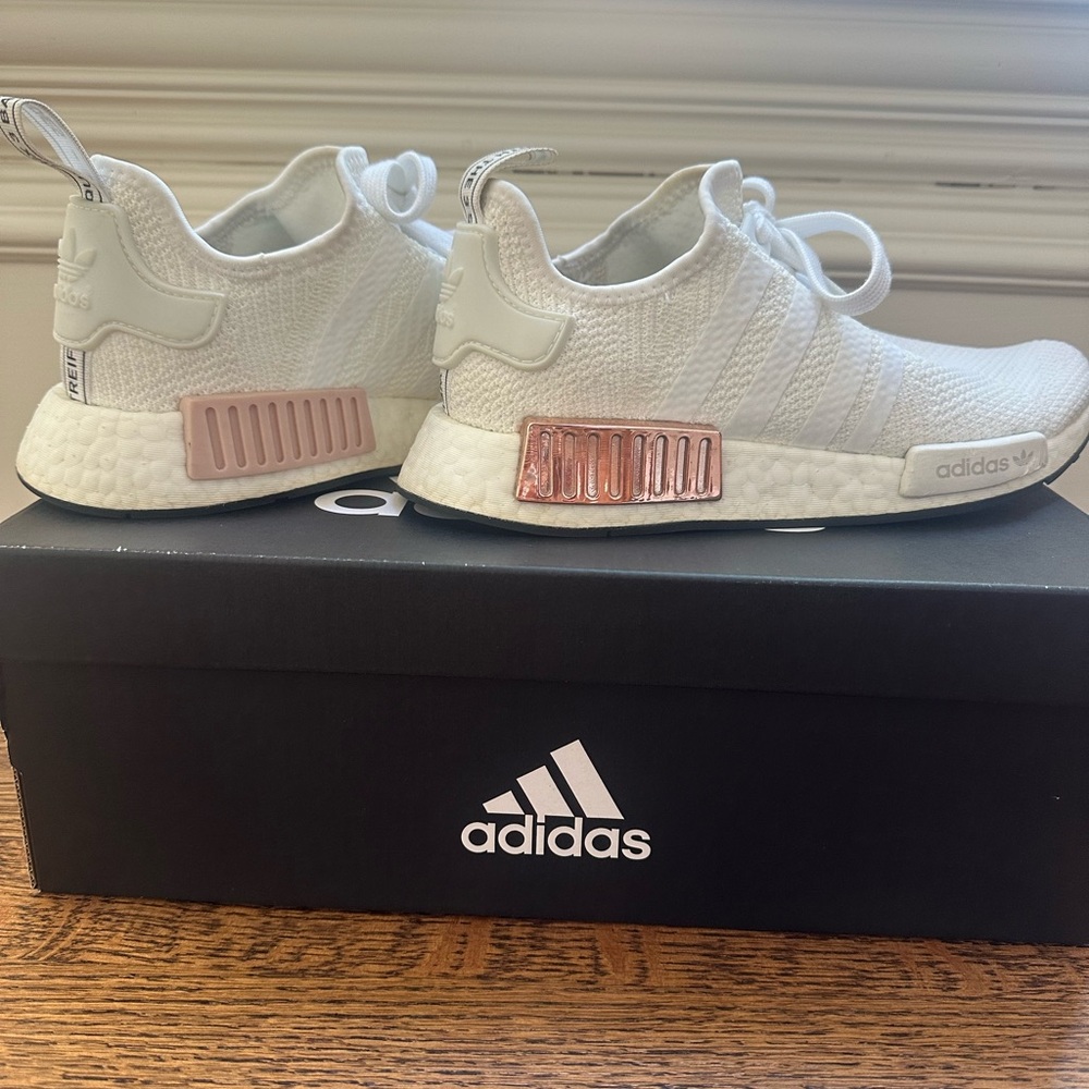 Women’s NMD R1 size 7 1/2